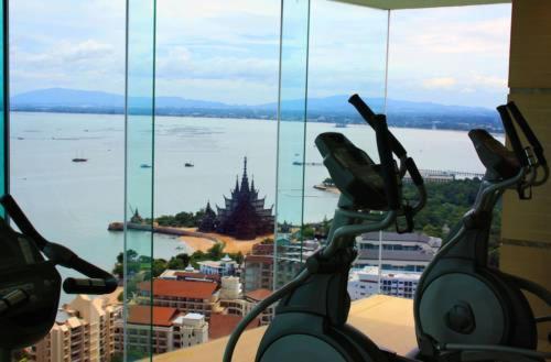 Stunning Sea View Condo On The Beach - Monthly Stay Pattaya Exteriér fotografie