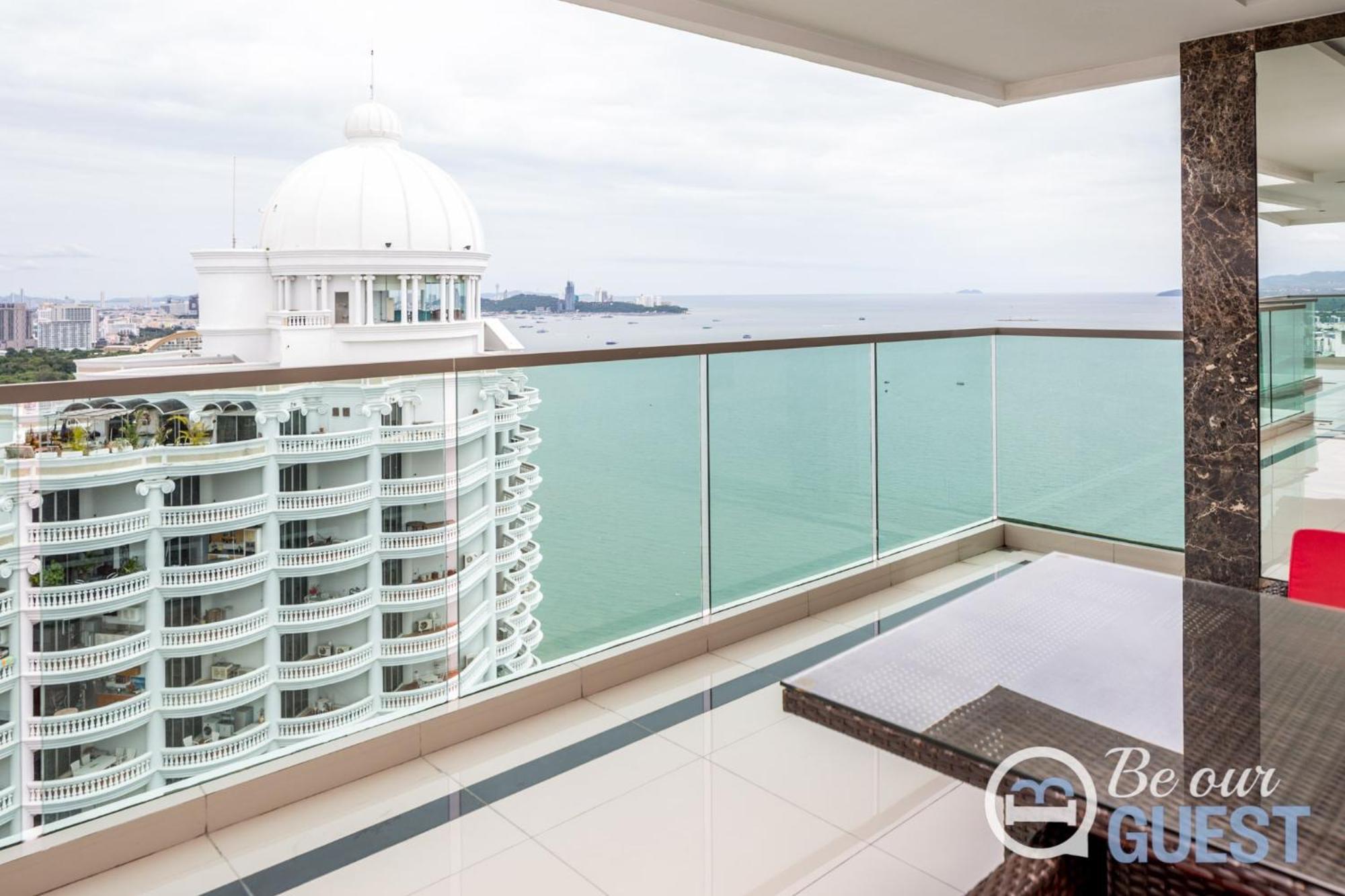 Stunning Sea View Condo On The Beach - Monthly Stay Pattaya Exteriér fotografie